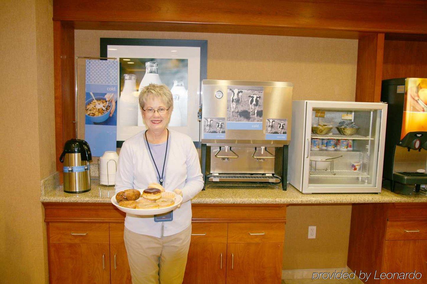 Hampton Inn & Suites Minneapolis St. Paul Airport - Mall Of America Bloomington Restaurant photo